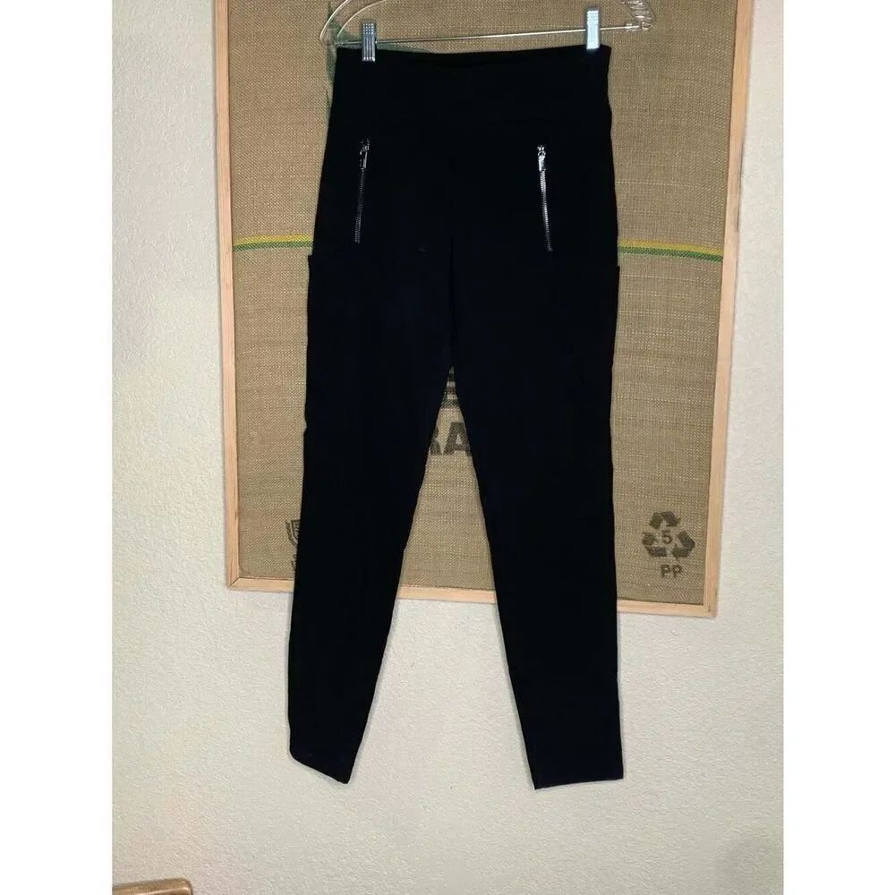 Athleta High Rise Stealth Tight Black Compression Leggings with Zipper Pockets
